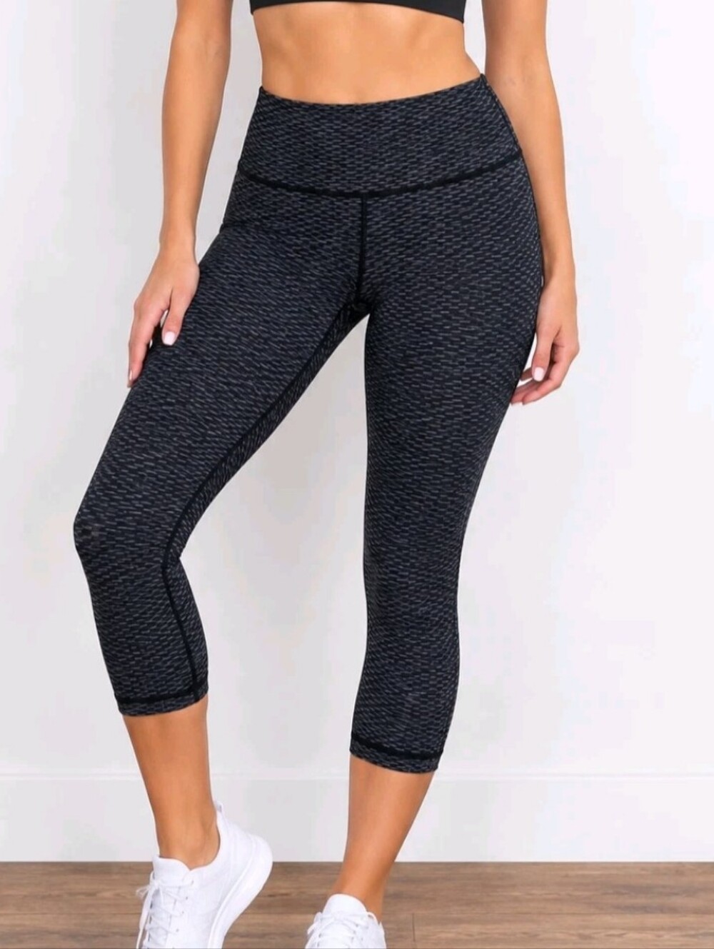 Lululemon Women's Black Gray Dash Print Crop Yoga Pants Leggings High Rise - 8